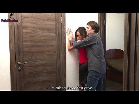 ❤️ Onye na-ahụ maka sexy na-akụ ọtụ ya n'ụzọ anụ ahụ mgbe ọ na-ere ụlọ ya - Krempai ❤️❌  Mmekọahụ mara mma na%ig.watchhentai.ru